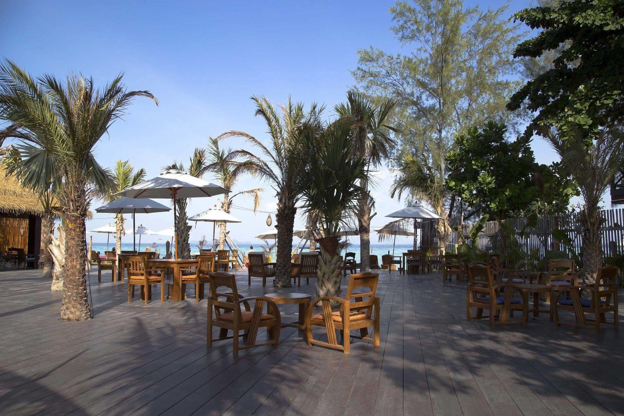 Mali Resort Sunrise Beach Koh Lipe Extérieur photo